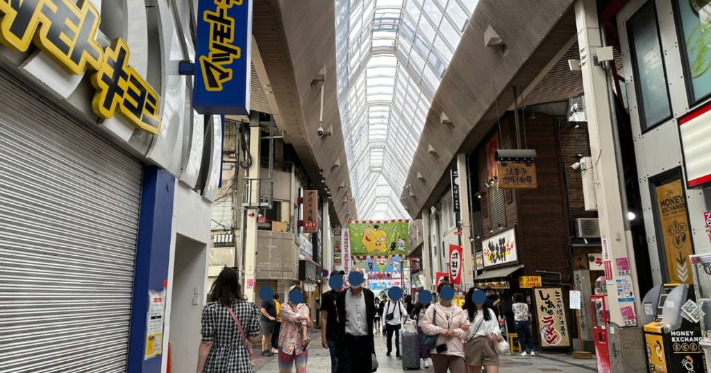 To Sennichimae Shopping Street and Hozenji Temple2